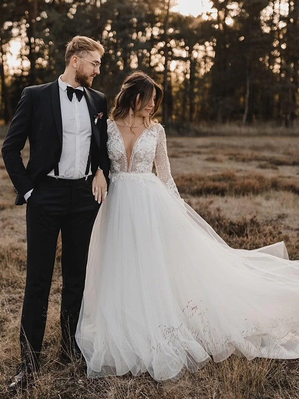 A-Linie/Princess-Linie Tüll Applikationen U-Ausschnitt Lange Ärmel Kathedrale Schleppe Brautkleider