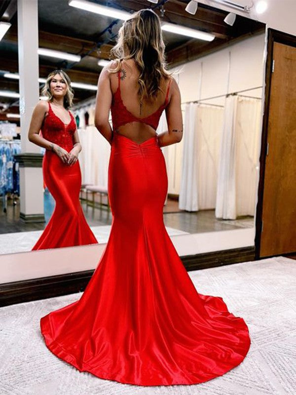 Trumpet/Mermaid Woven Satin Applique V-neck Sleeveless Court Train Dresses