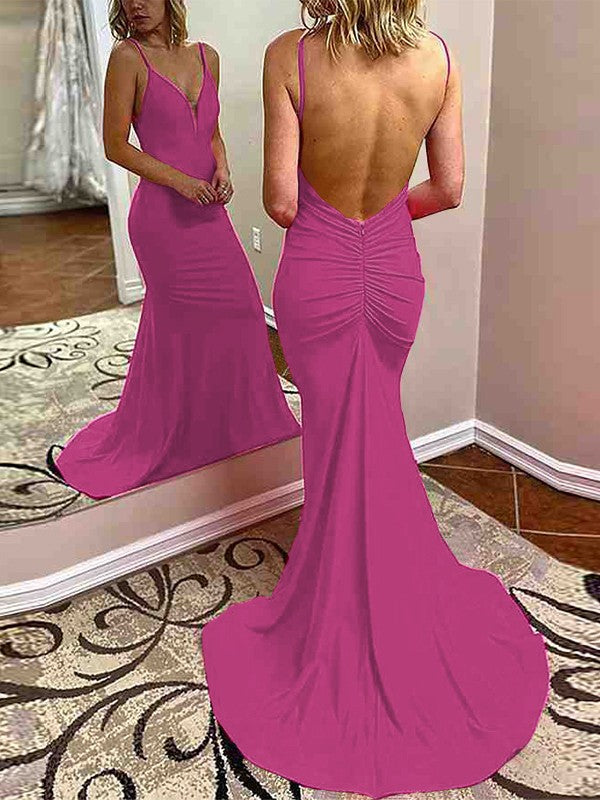 Vestidos de jersey con pliegues, escote en V, sin mangas y cola larga