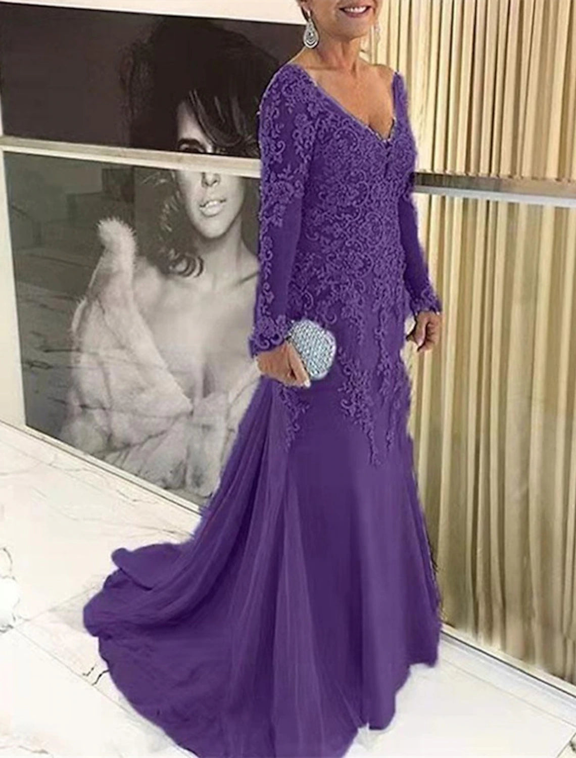 Vestido elegante de sirena/trompeta para madre de la novia, talla grande, con curvas, para invitada de boda formal, cola larga, escote en V, encaje con apliques