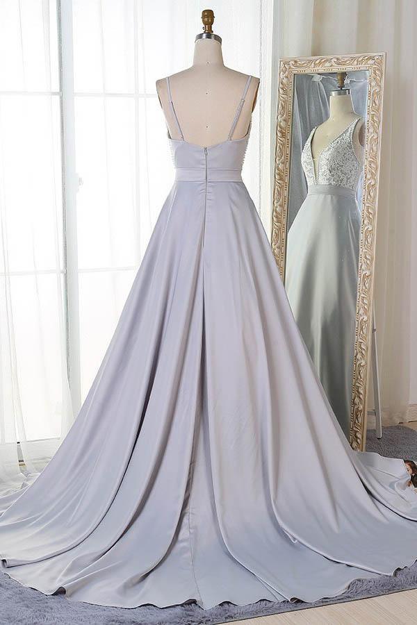 A-Linie V-Ausschnitt Sweep Applikationen Schleppe Satin Ballkleid