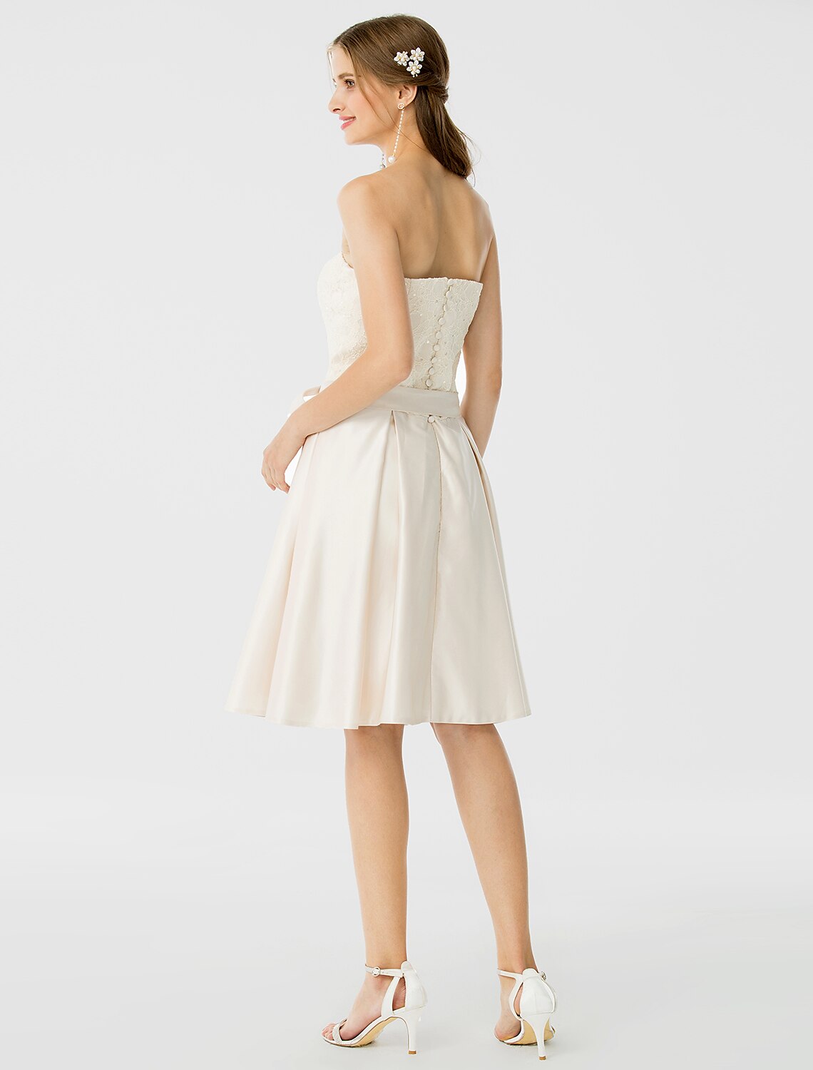 Princess / A-Line Bridesmaid Dress Strapless Sleeveless Open Back Knee Length Satin / Lace with Sash / Ribbon / Buttons