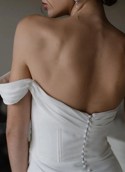 Vestidos de novia de satén sin mangas, con un solo hombro y abertura