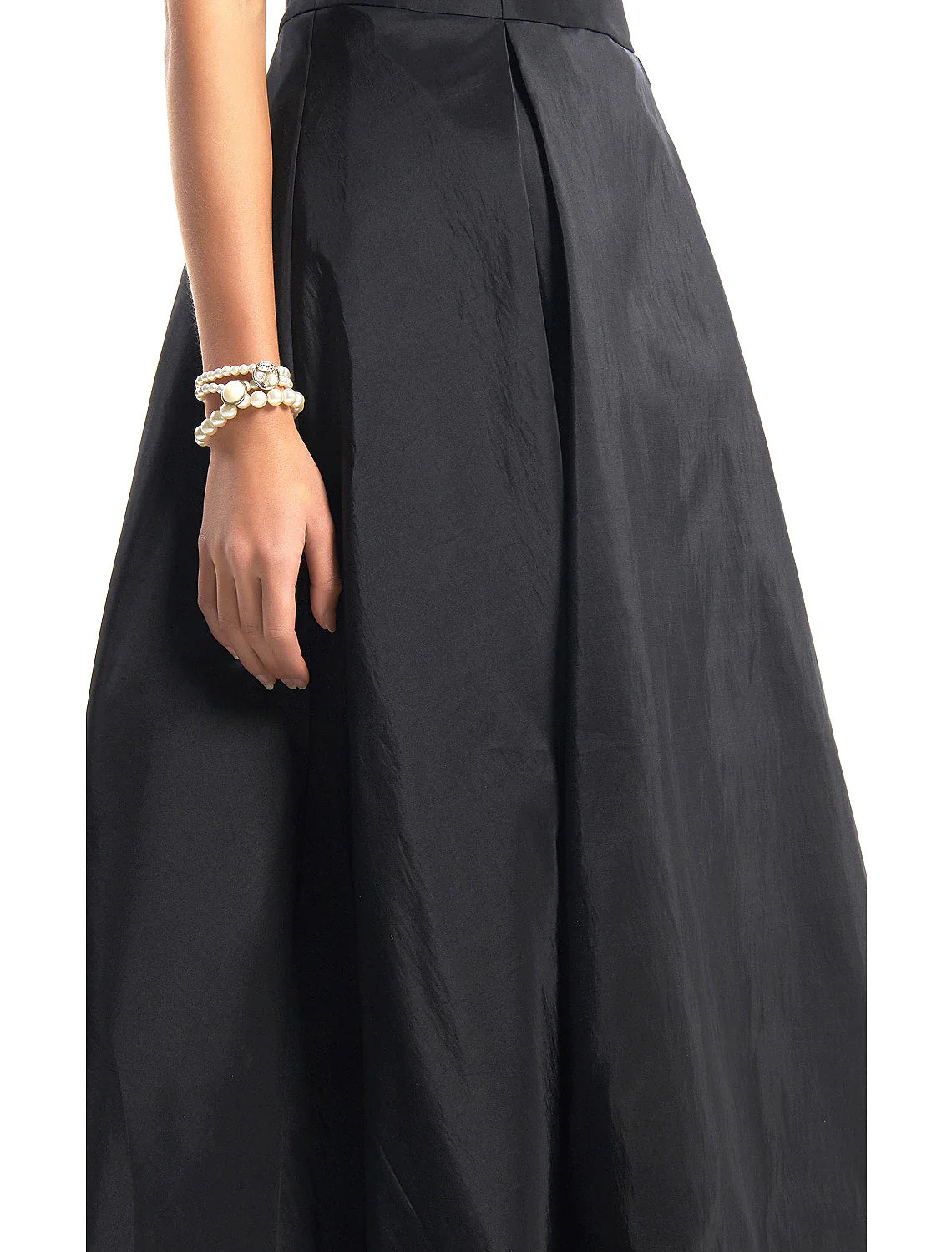 Vestido negro de corte A para invitados de boda, de tafetán, con botones, largo hasta la rodilla y manga corta.