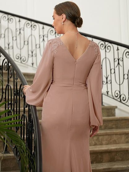 A-Linie/Princess-Linie Chiffon Applikationen V-Ausschnitt Lange Ärmel Bodenlang Kleider für die Brautmutter
