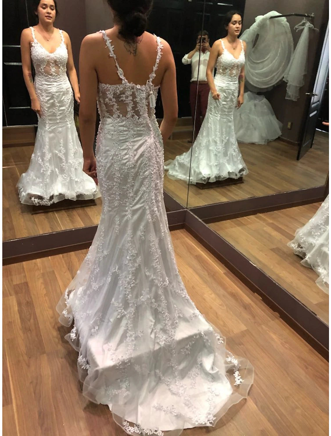 Vestido de fiesta elegante minimalista de sirena/trompeta, vestido de noche formal, escote en V, sin mangas, cola larga/cortada de tul con apliques de cuentas