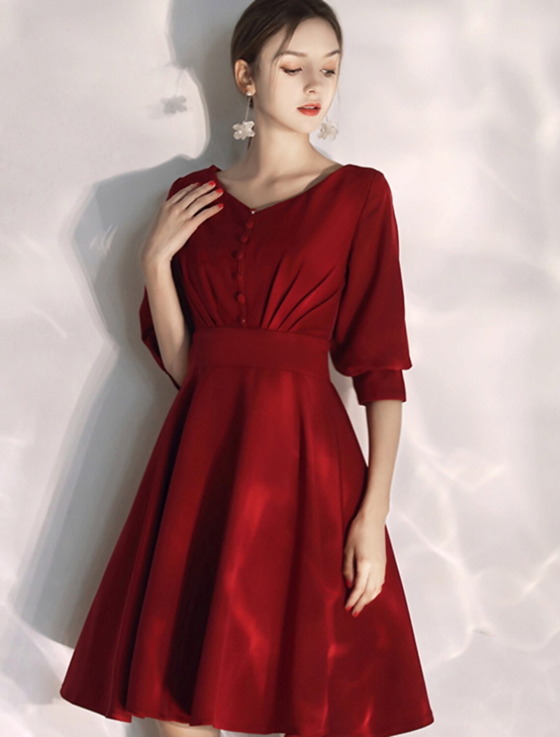 Vestidos de novia blancos cortos de recepción, corte A, escote en V, media manga, largo hasta la rodilla, tela elástica.