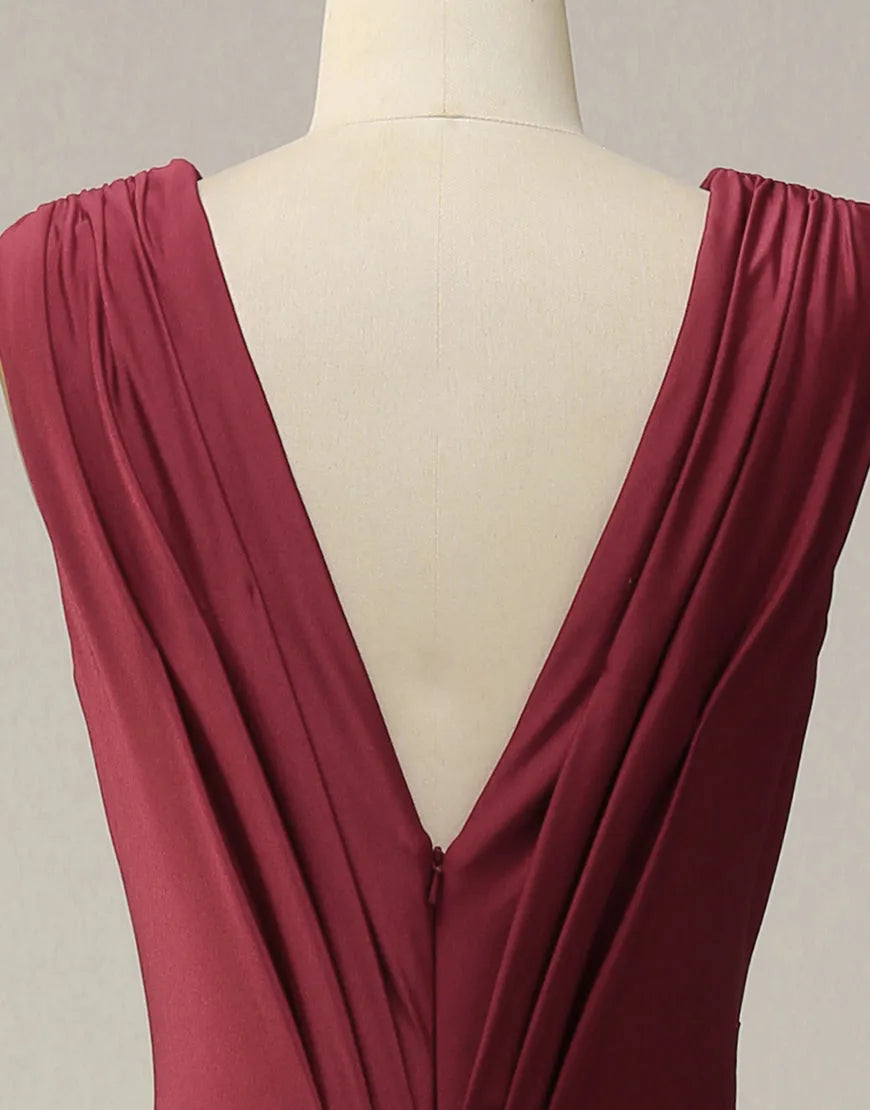 Vestido de fiesta largo de sirena con escote en V y pliegues brillantes