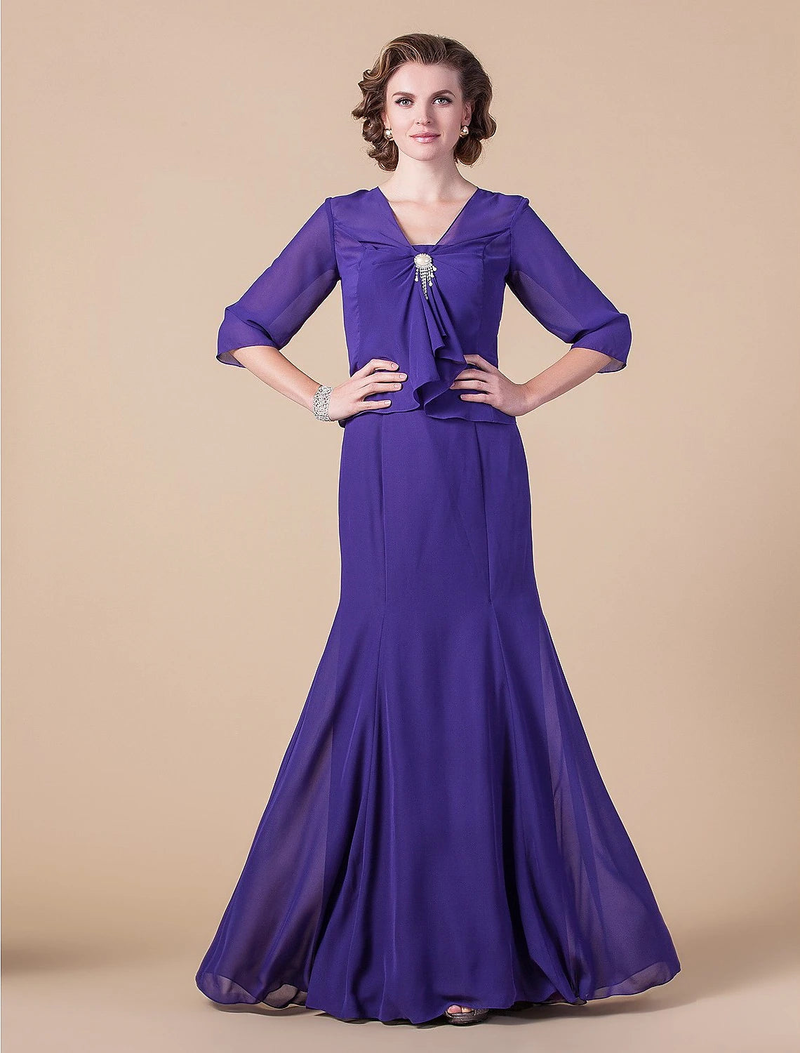 Mermaid / Trumpet Strapless Floor Length Chiffon Mother of the Bride Dress with Crystals / Draping