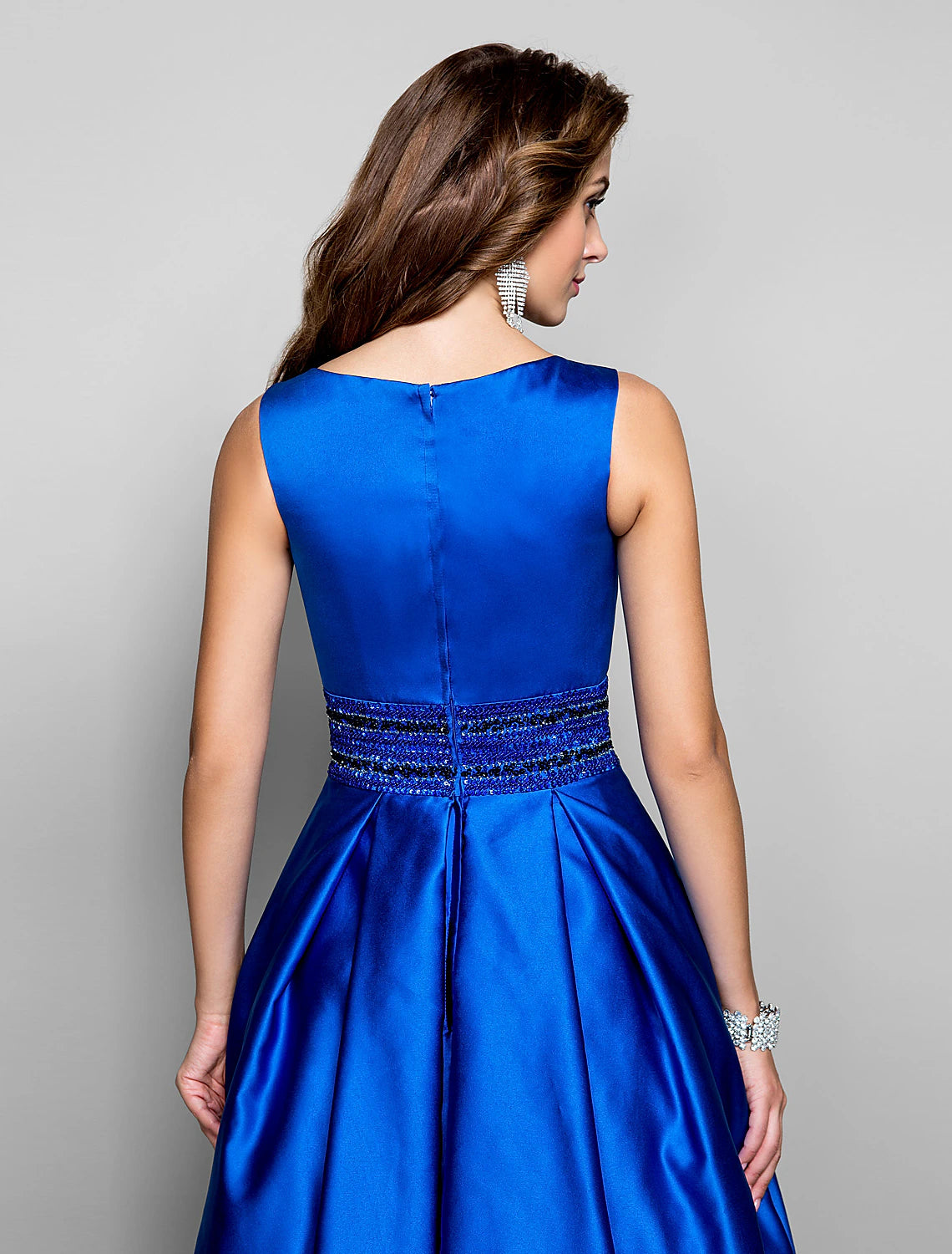 Vestido elegante de corte A para invitada de boda, graduación, largo hasta el suelo, sin mangas, cuello barco, bolsillo, satén con pliegues y abalorios