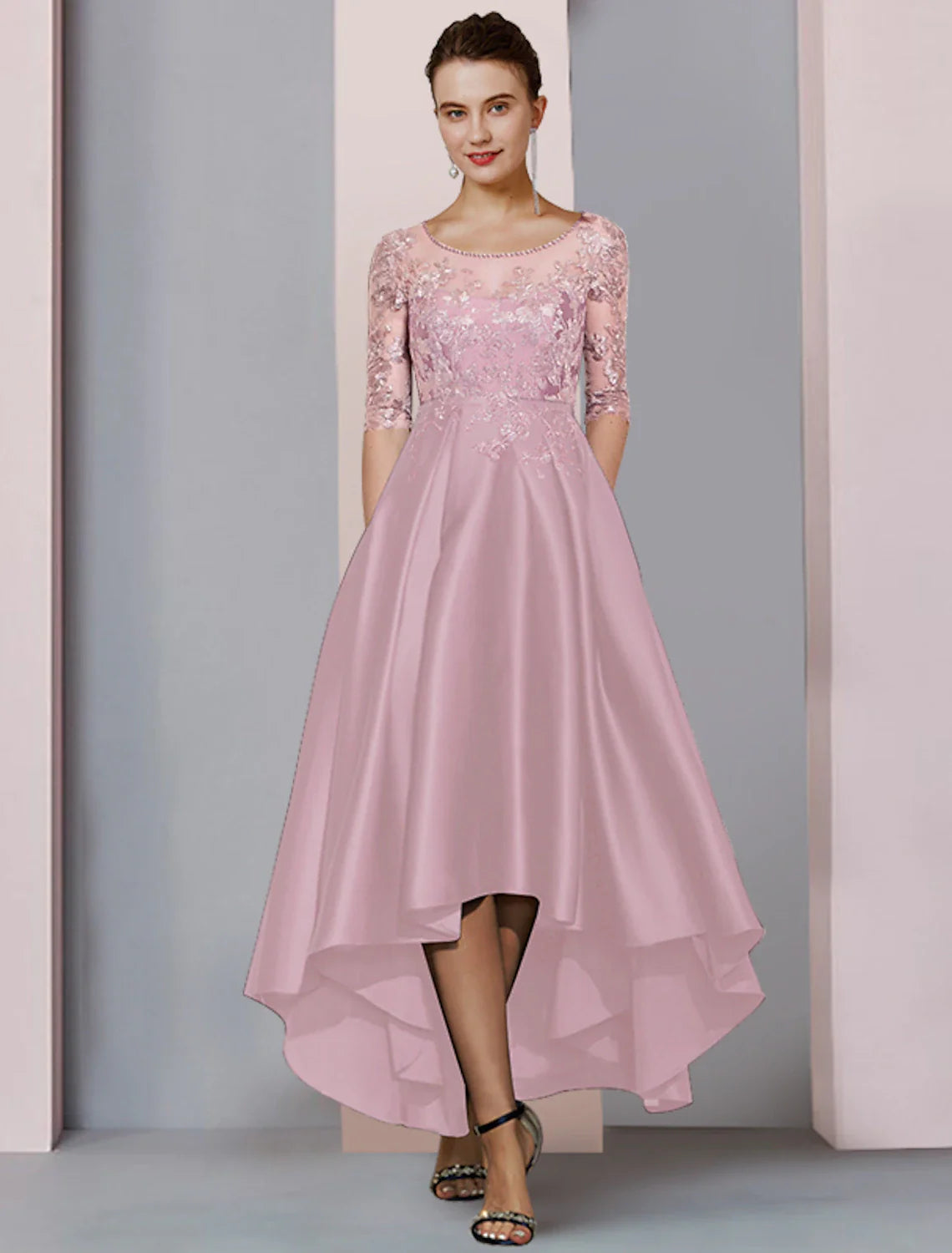 Vestido de madre de la novia de corte A, formal, para invitados a la boda, elegante, con escote redondo alto y bajo, asimétrico, largo hasta la rodilla, de satén, con encaje, media manga y pliegues, con apliques de cuentas.