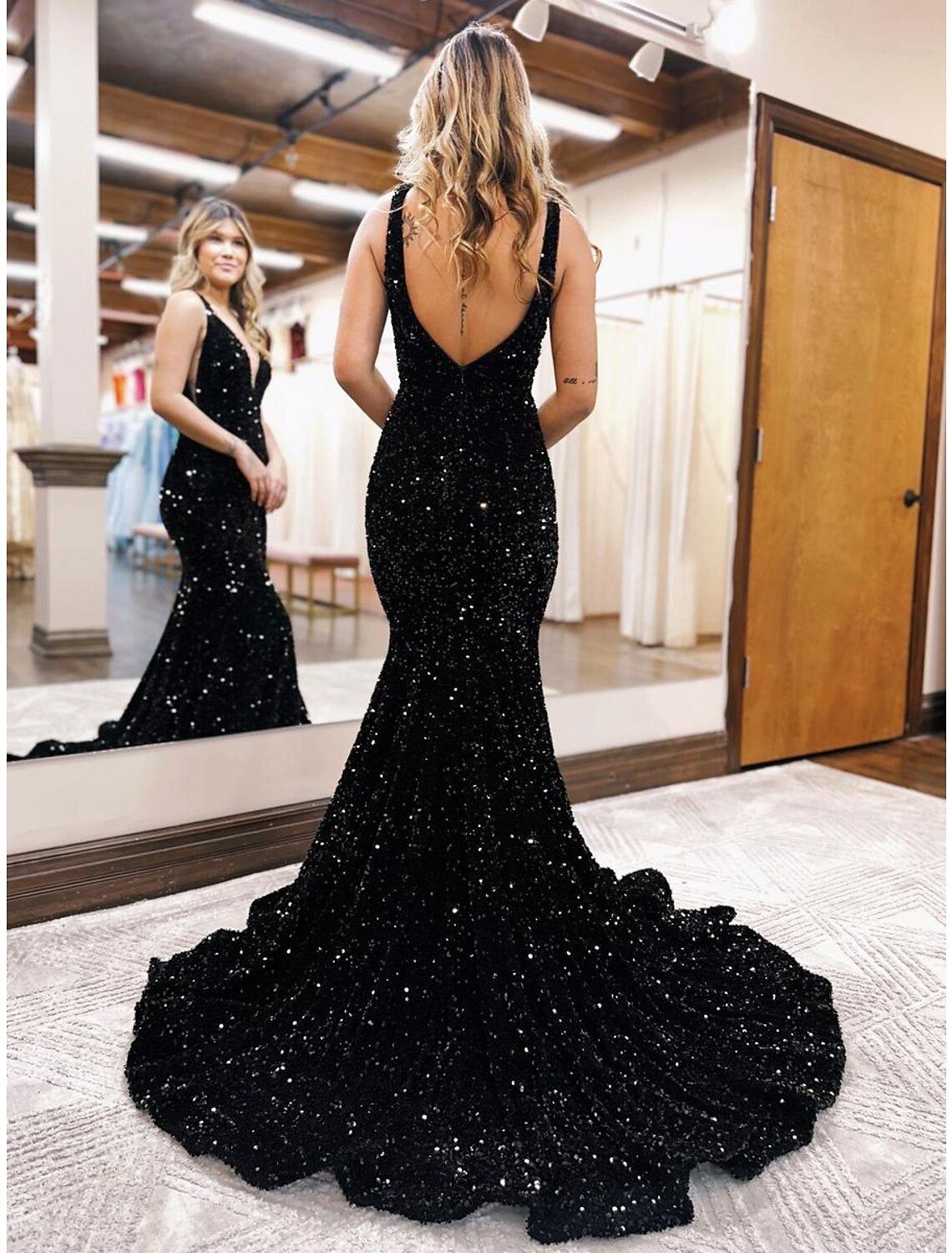 Vestidos de fiesta de sirena/trompeta con brillo y destellos, vestido formal para boda, fiesta, cola de corte, sin mangas, cuello en V, lentejuelas, espalda descubierta con lentejuelas