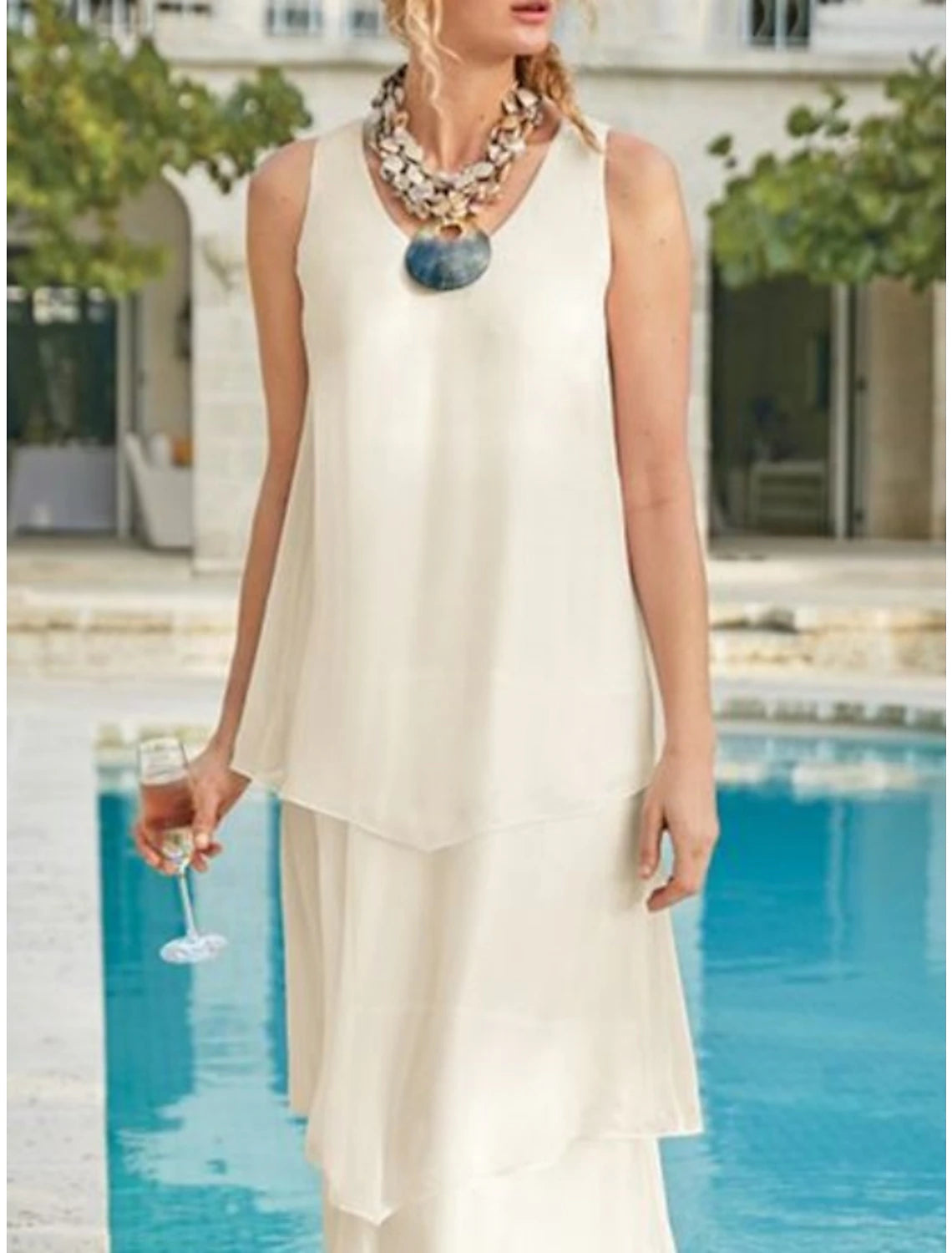 Etuikleid/Säulenkleid für die Brautmutter, Hochzeitsgast, elegant, schlicht, V-Ausschnitt, knöchellang, Chiffon, ärmellos, mit Stufen, einfarbig