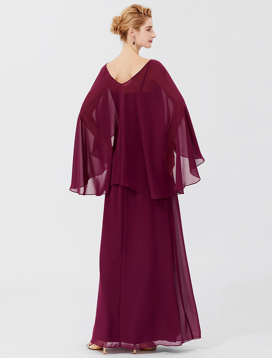 Etuikleid/Säulenkleid für die Mutter der Braut, formell, klassisch und zeitlos, elegant und luxuriös, elegant, V-Ausschnitt, bodenlang, Chiffon, lange Ärmel, mit Falten, Perlenbesatz