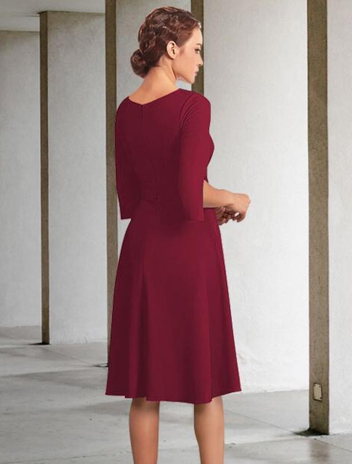 A-Line Mother of the Bride Dress Elegant Jewel Neck Knee Length Chiffon Half Sleeve with Pleats
