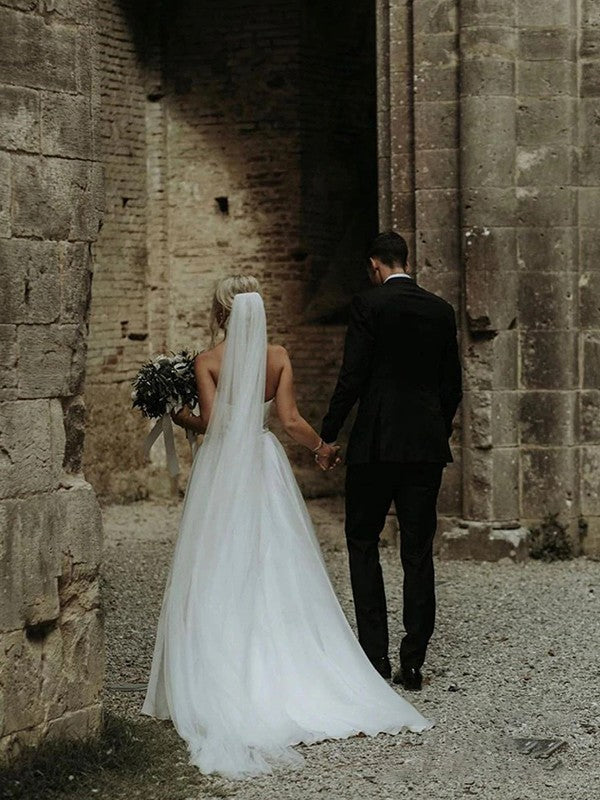 Vestidos de novia de corte A/princesa, de organza, con volantes, escote corazón, sin mangas y cola larga