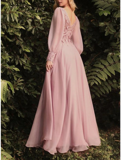 Vestido elegante de dama de honor con escote en V, largo hasta el suelo, manga larga, con apliques plisados y corte en forma de tubo.