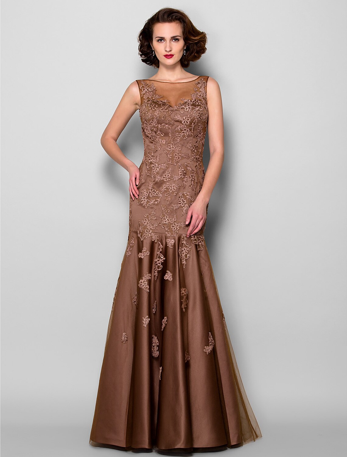 Vestido de novia de satén/tul con escote barco, largo hasta el suelo, con encaje y corte sirena/trompeta