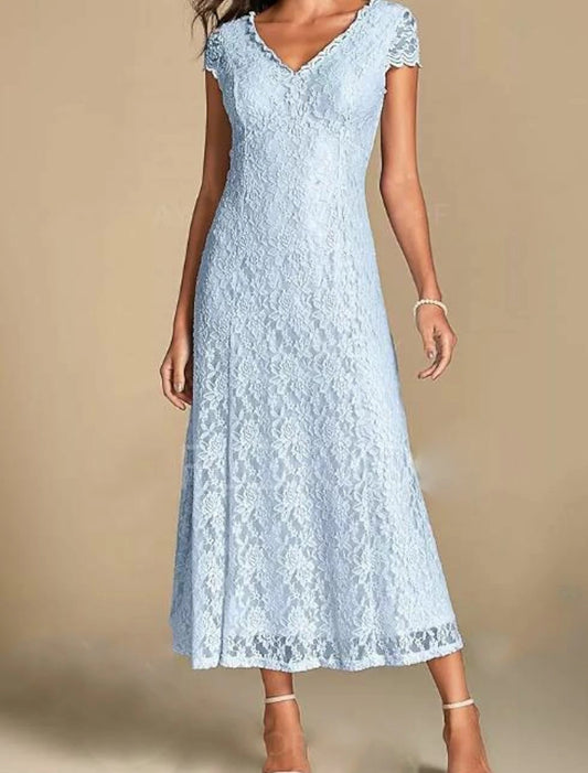 A-Line Mother of the Bride Dress Wedding Guest Plus Size V Neck Ankle Length Lace Short Sleeve with Pleats