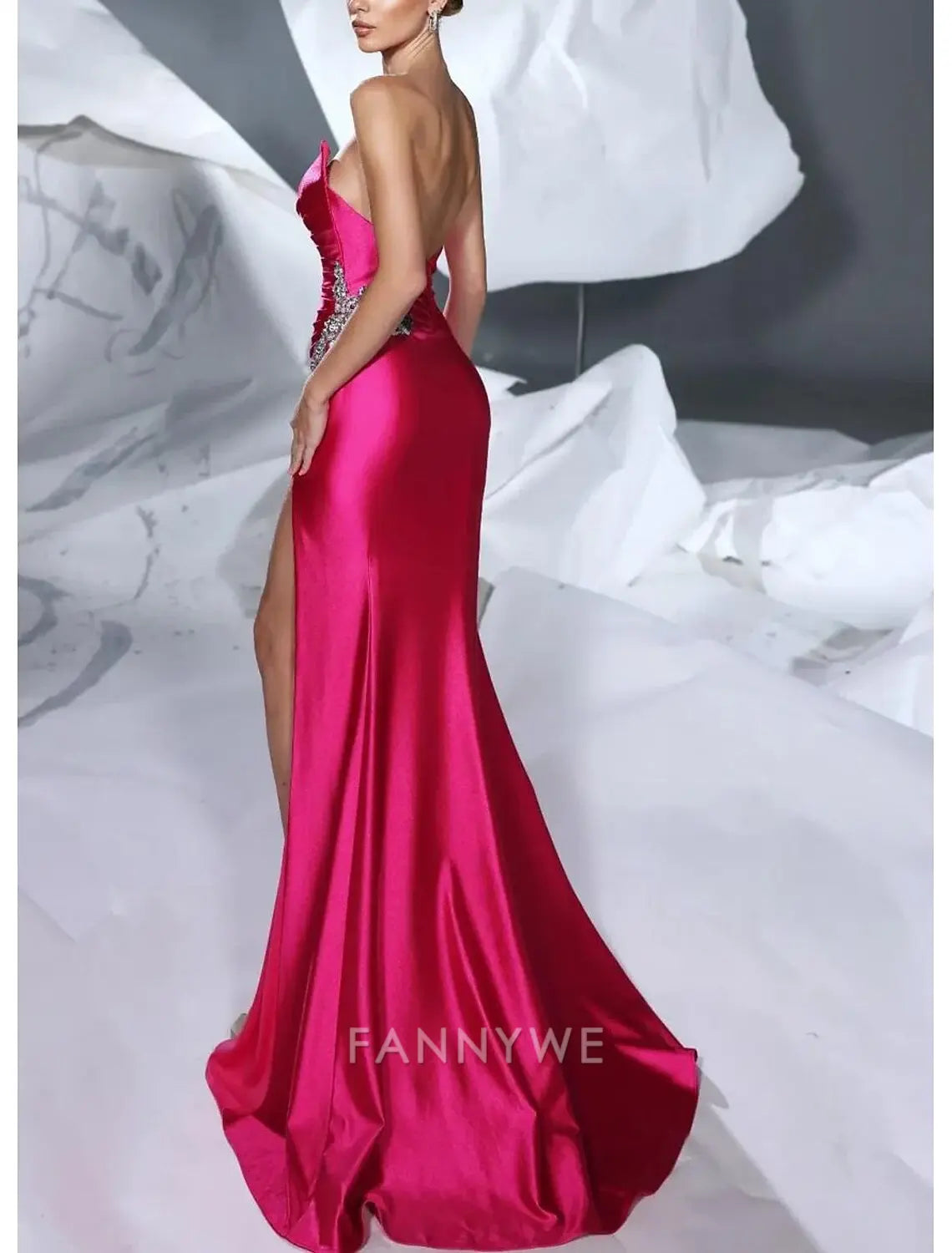 FannyWe Simple A-Line Prom Dresses Elegant Dress Formal Prom Floor Length Sleeveless Strapless Satin with Glitter Ruched Sequin Masquerade Dress