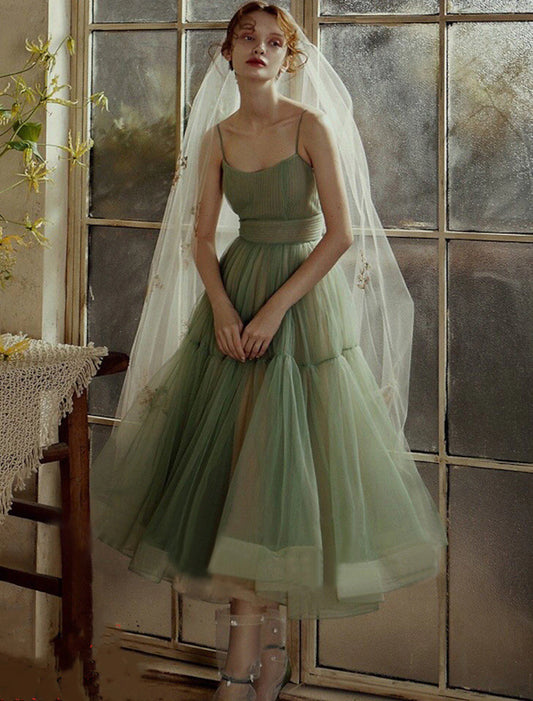 Vestidos de fiesta de corte A, minimalistas, para invitadas de boda, hasta la rodilla, sin mangas, tirantes finos, de tul con faja/cinta plisada