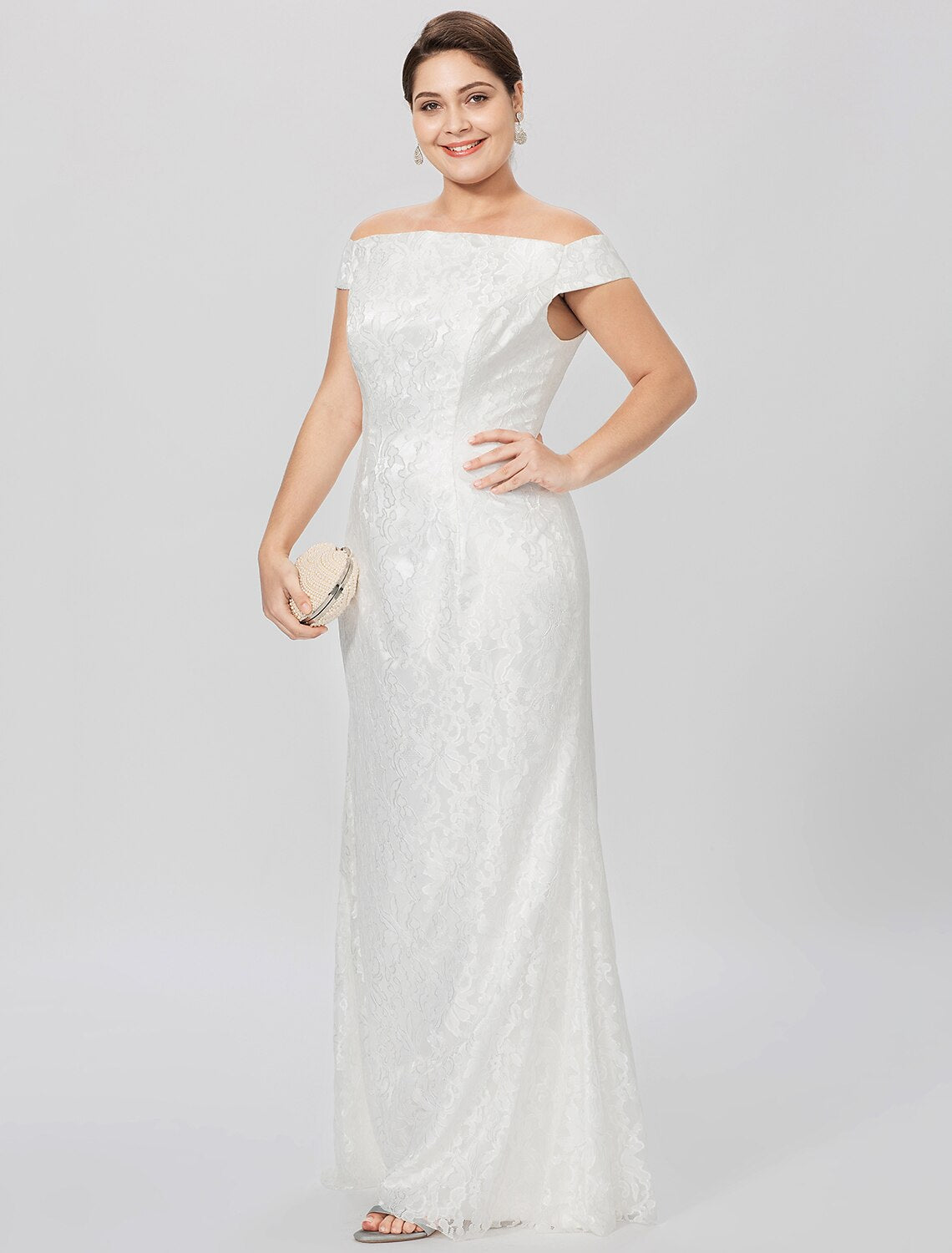 Sheath / Column Mother of the Bride Dress Formal Classic & Timeless Elegant & Luxurious Plus Size Off Shoulder Floor Length All Over Lace Short Sleeve No with Lace