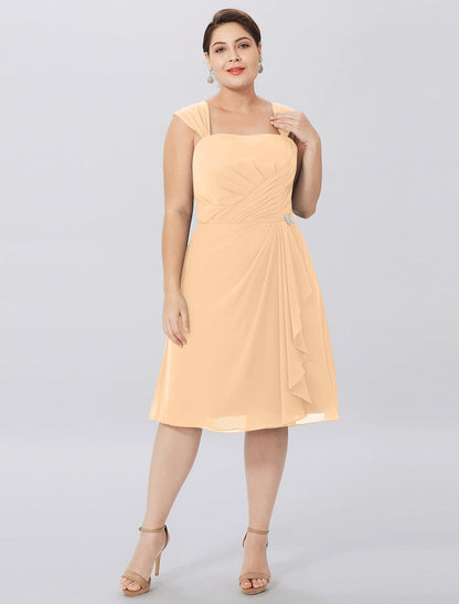 A-Line Mother of the Bride Dress Formal Plus Size Elegant Straps Knee Length Chiffon Sleeveless yes with Criss Cross Pleat
