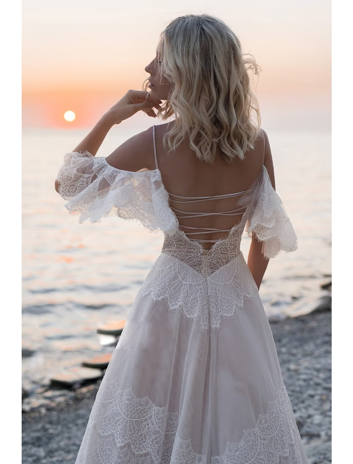 Beach Open Back Wedding Dresses Train A-Line Short Sleeve V Neck Lace With Lace