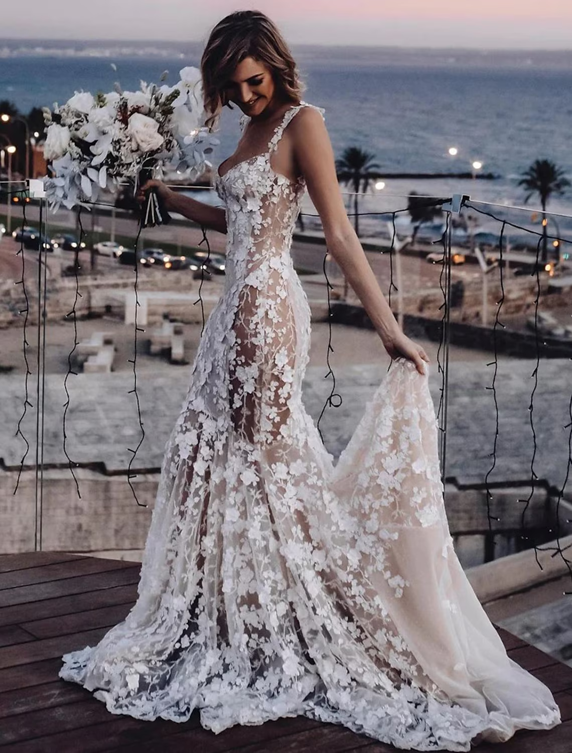 Vestidos de novia bohemios sexys de playa con cola de corte, sin mangas, escote en V, encaje y apliques