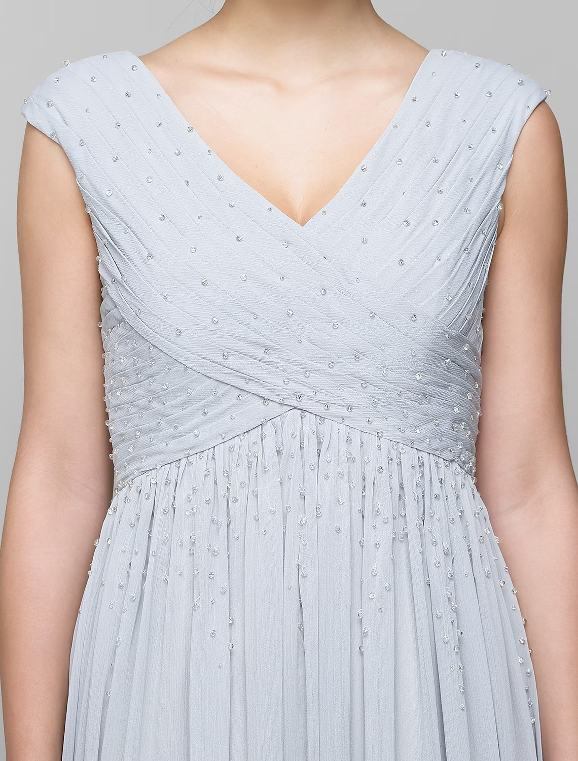 Vestido elegante de gasa para madre de la novia, corte A, escote en V, largo hasta el suelo, sin mangas, con cuentas cruzadas