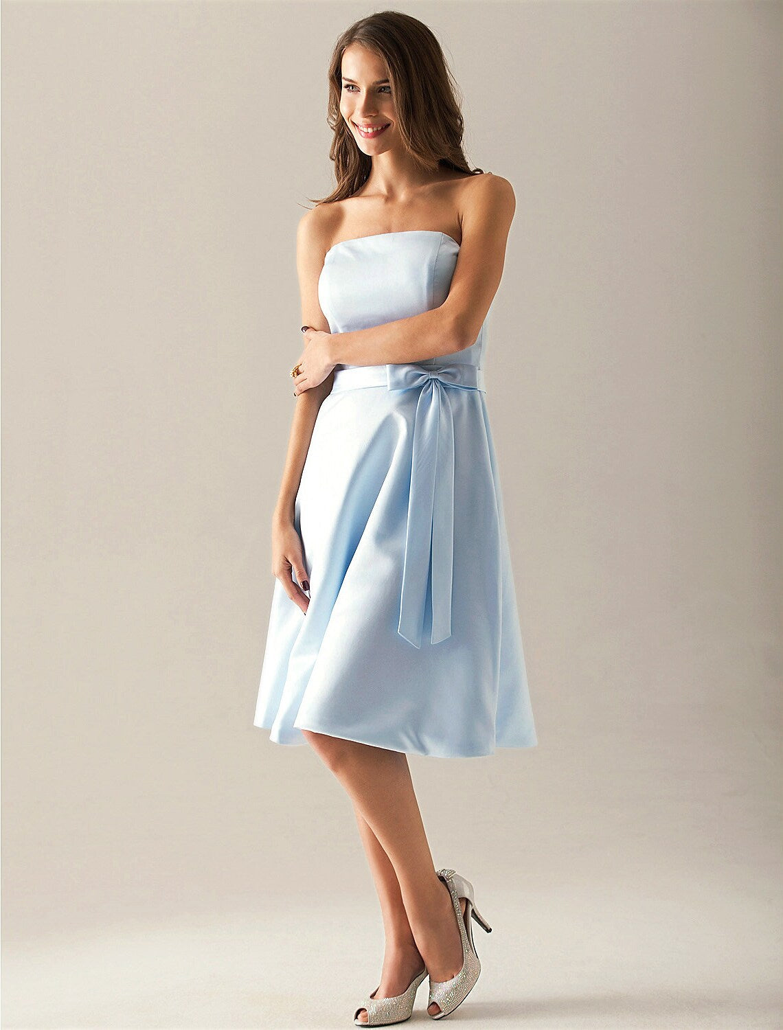 A-Line Bridesmaid Dress Strapless Sleeveless Elegant Knee Length Satin Sash Ribbon Bow
