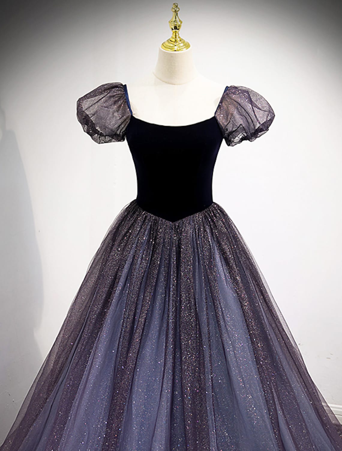 Vestidos de compromiso hasta el suelo, manga corta, escote cuadrado, tul con empalme de lentejuelas