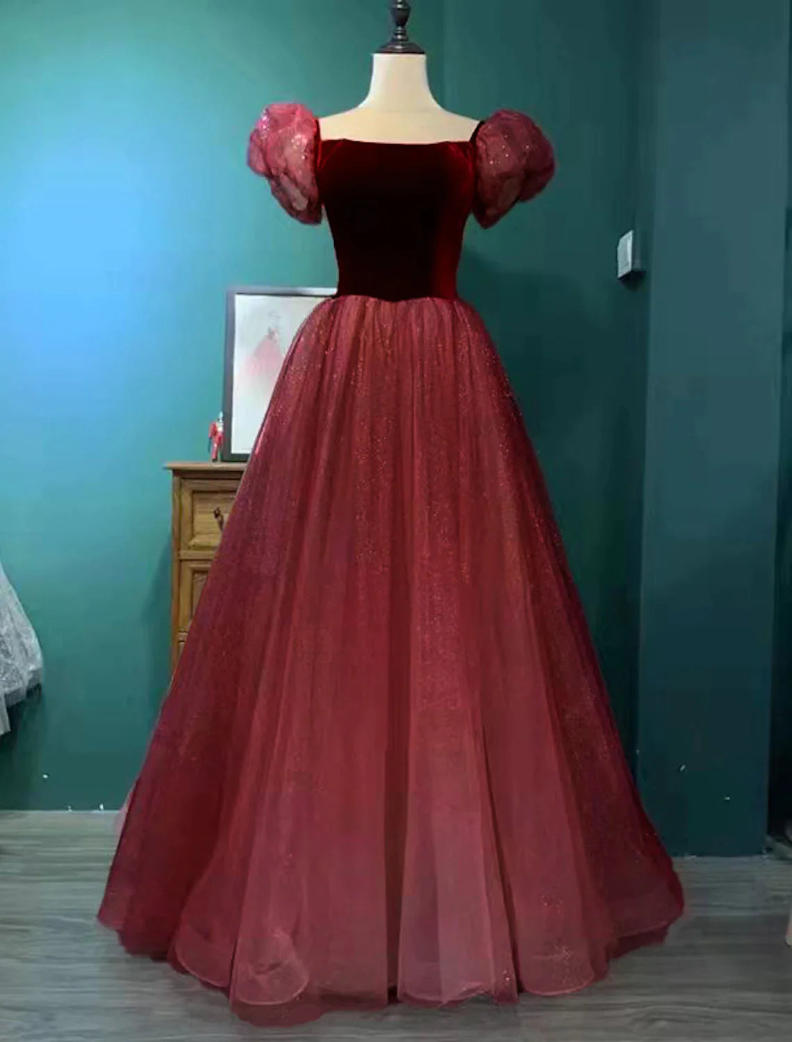 Vestidos de compromiso hasta el suelo, manga corta, escote cuadrado, tul con empalme de lentejuelas