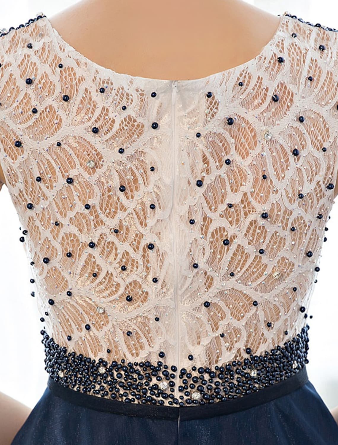 Vestido de noche formal elegante de corte A con lentejuelas y cuentas, sin mangas, largo hasta el suelo, de tul sobre encaje con cuentas