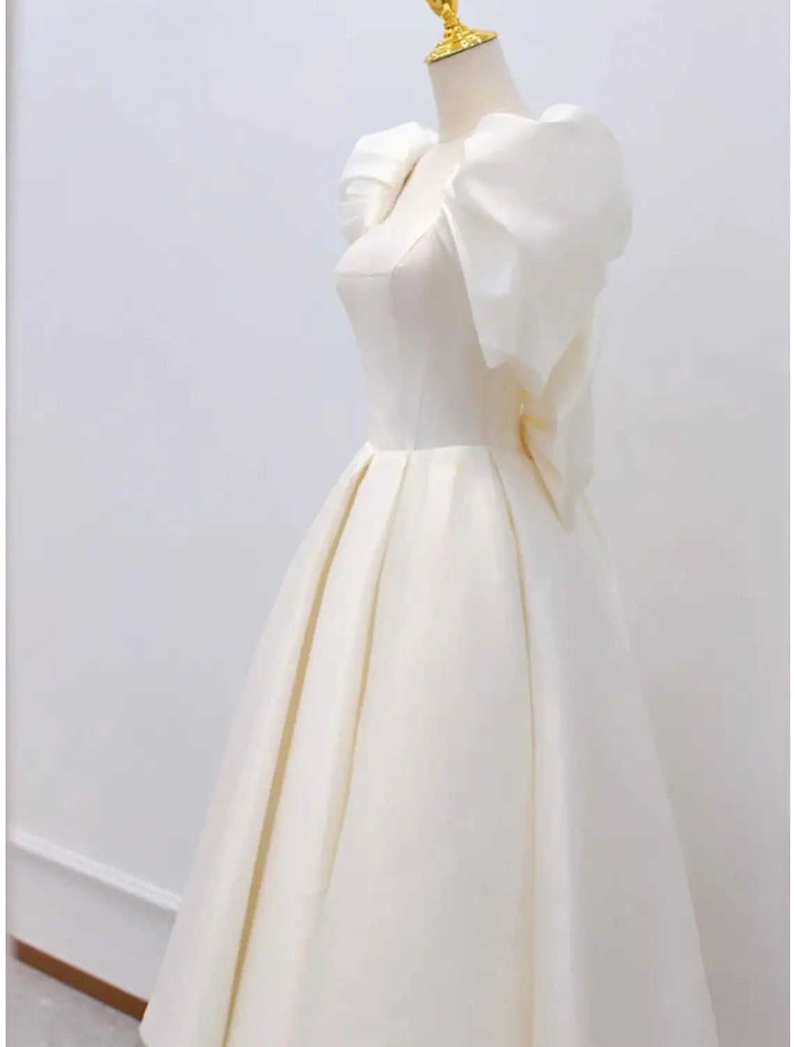Bridal Little White Dresses Wedding Dresses Knee Length A-Line Short Sleeve Square Neck Satin With Bow