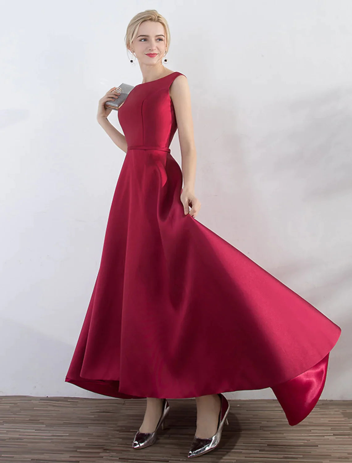 Vestido de noche de corte A, elegante vestido minimalista, para fiesta, para invitada de boda, asimétrico, sin mangas, de satén con corte elegante.