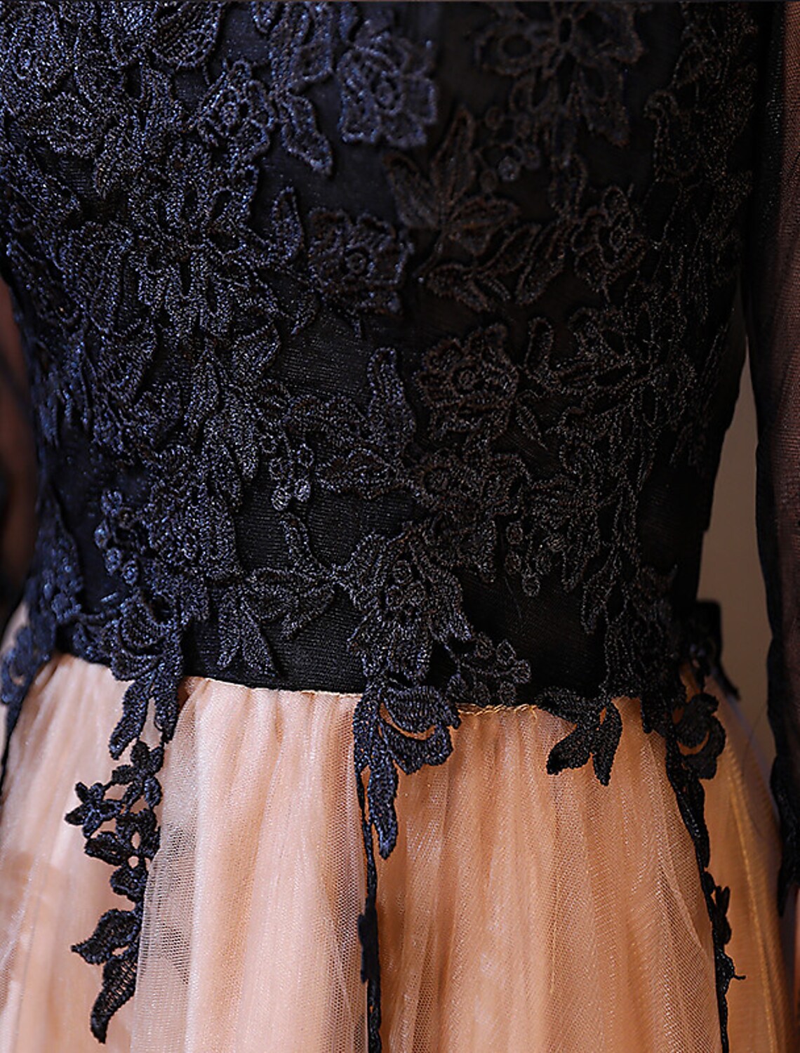 A-Line Wedding Dress Boat Neck Backless Half Sleeve Knee Length Lace Appliques