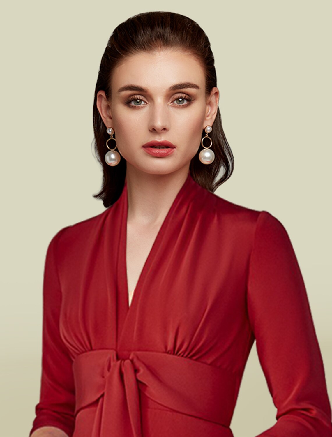 Vestido elegante de madre de la novia de corte A con escote en V, largo hasta el suelo, mangas charmeuse con fruncido