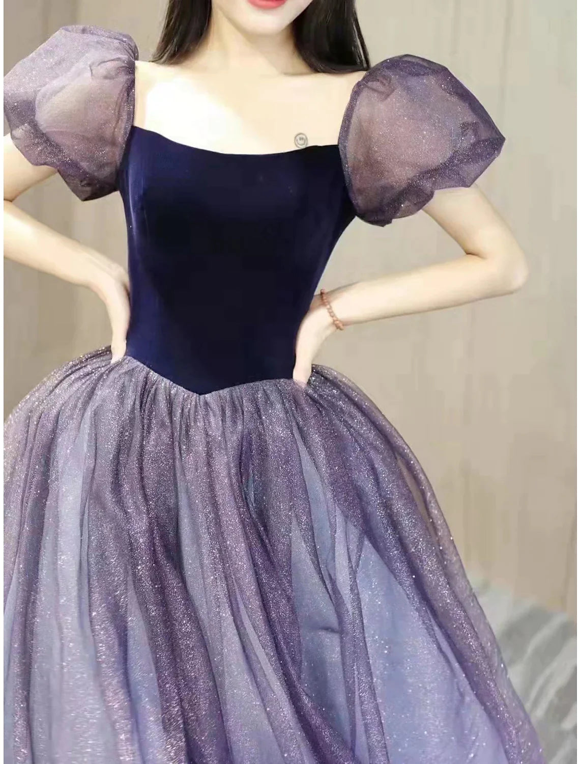 Vestidos de compromiso hasta el suelo, manga corta, escote cuadrado, tul con empalme de lentejuelas