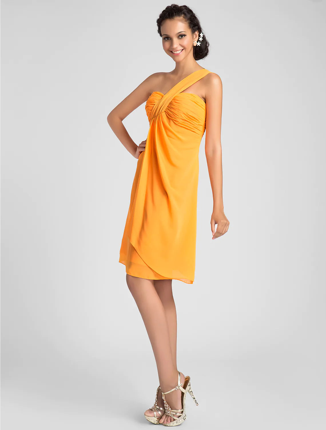 Vestido de dama de honor de corte A, escote de un solo hombro, sin mangas, sexy, largo hasta la rodilla, de gasa